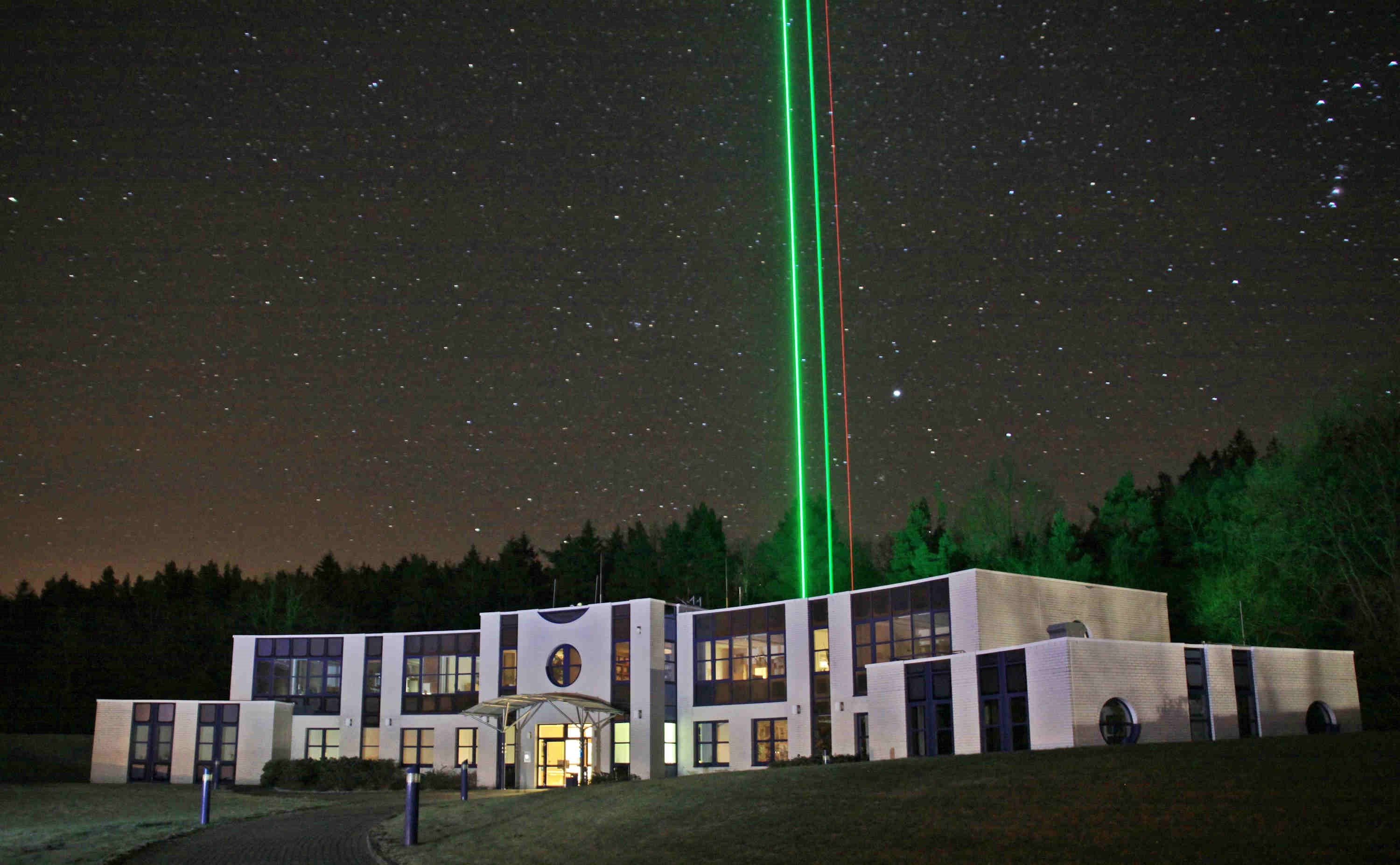 Picture of Leibnitz Institute with Laser Beam