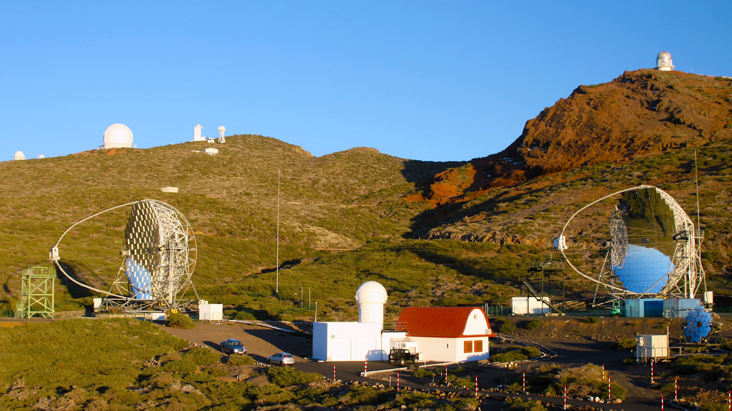 Picture of the MAGIC twin telescopes